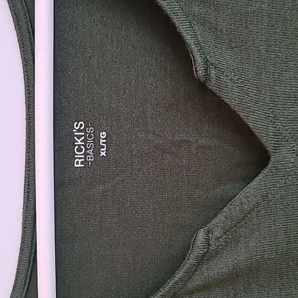 Ricki's XL moss green, notch-neck knit top. - Picture 2 of 5